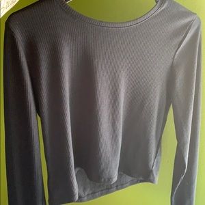 Black long sleeve cropped shirt